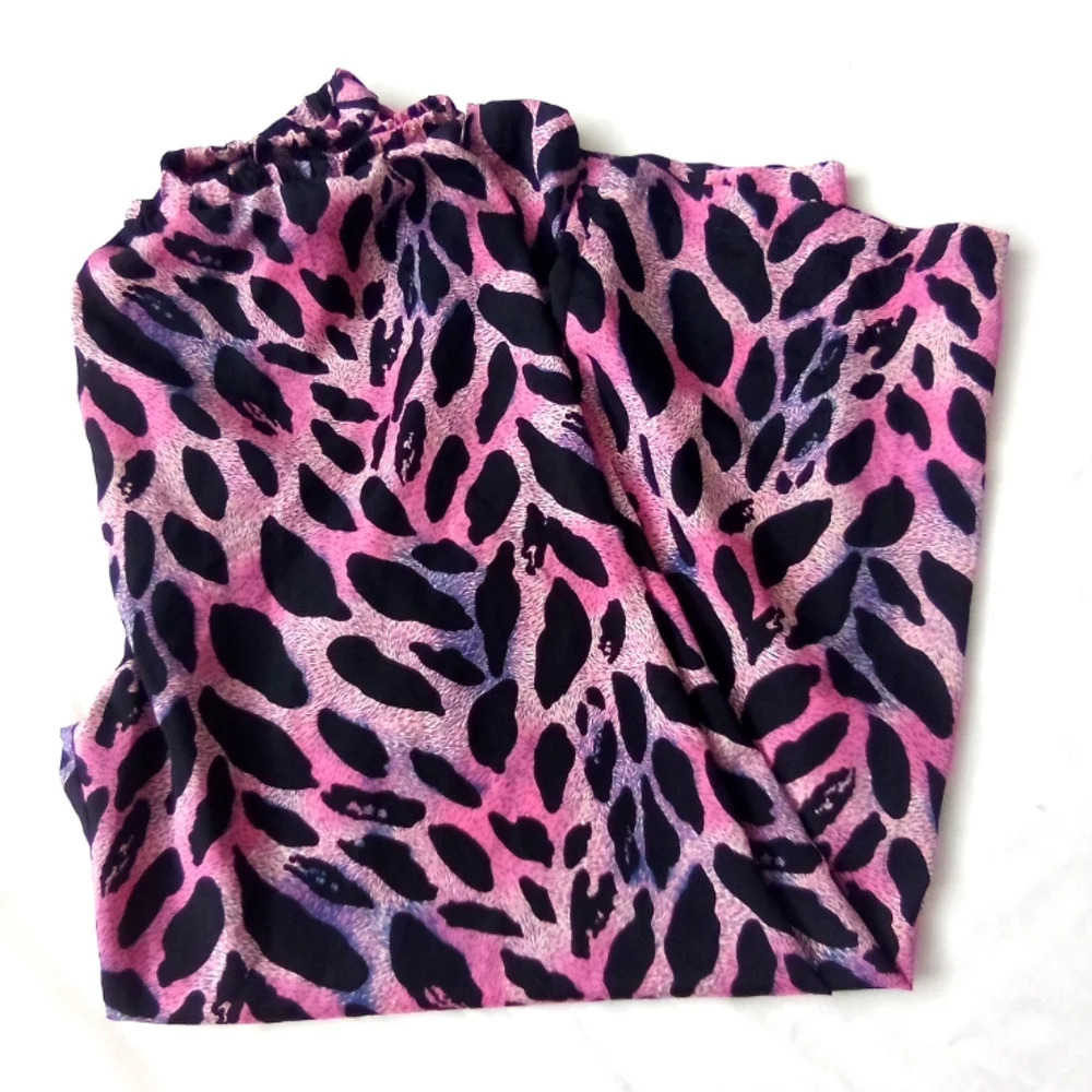 Pijama pants size large ( Bag G )